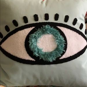 COOL TURQ. PILLOW COVER W. FULL SIZE EYE AWESOME!